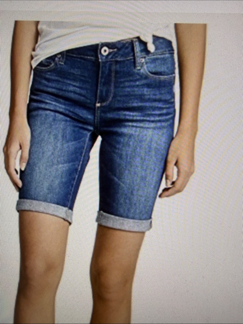 PAIGE Jax Knee Short Distressed Cuff Hem Blue Wash Excellent Cond Stretch 29W
